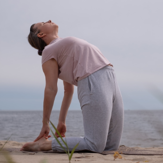 Ustrasana – Camel Pose