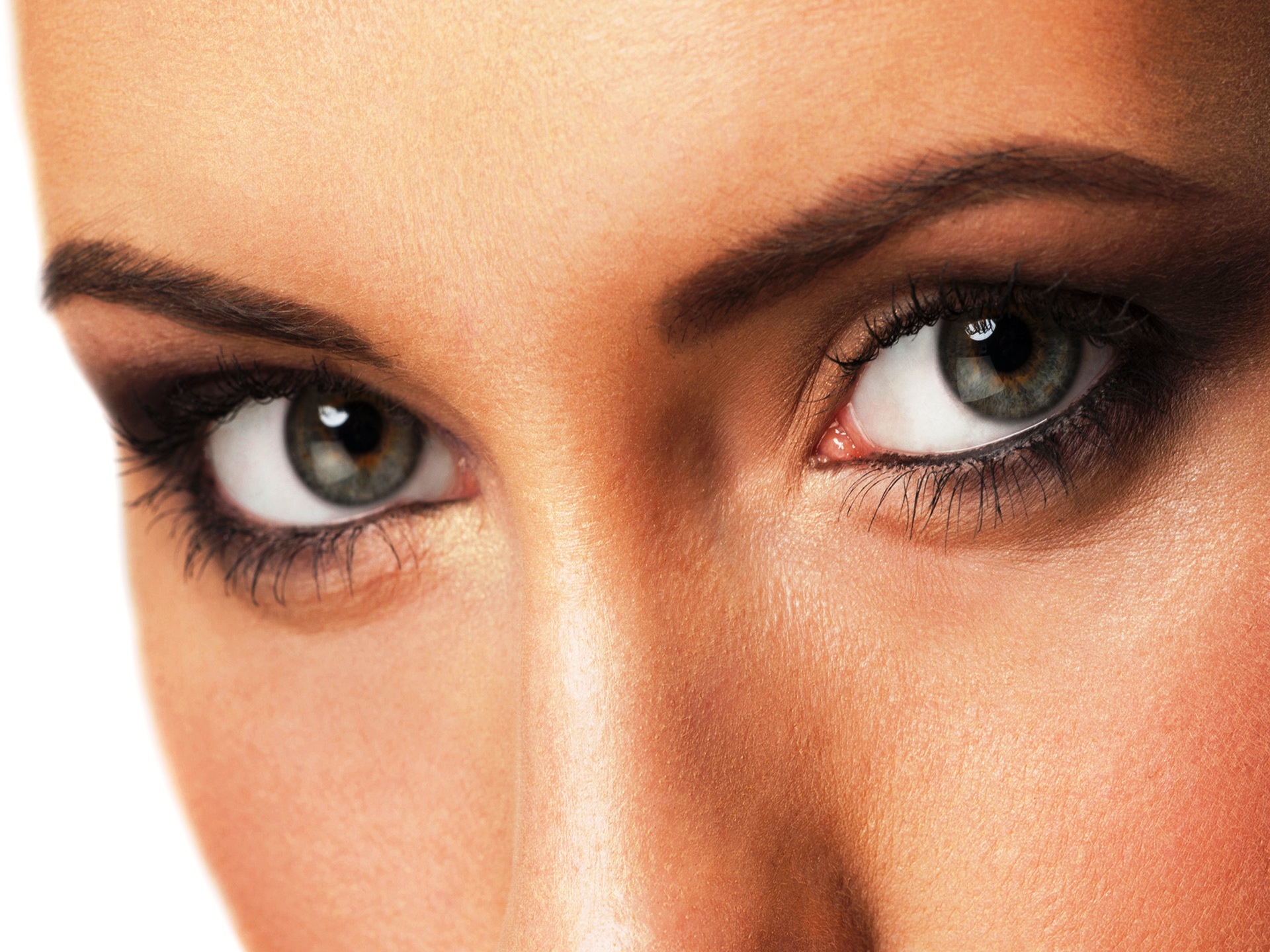 10 ways to prevent fine lines under eye