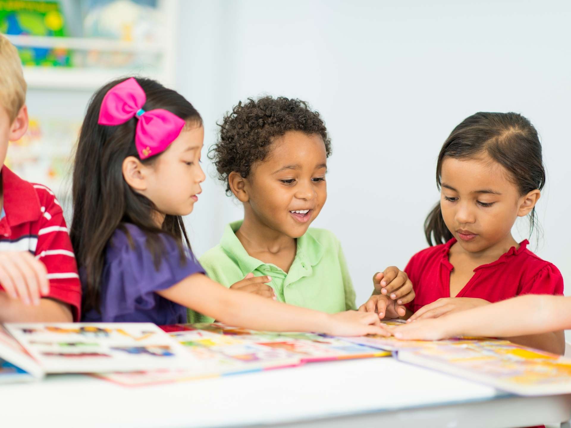 Learn while you play – Fun games for your toddler!